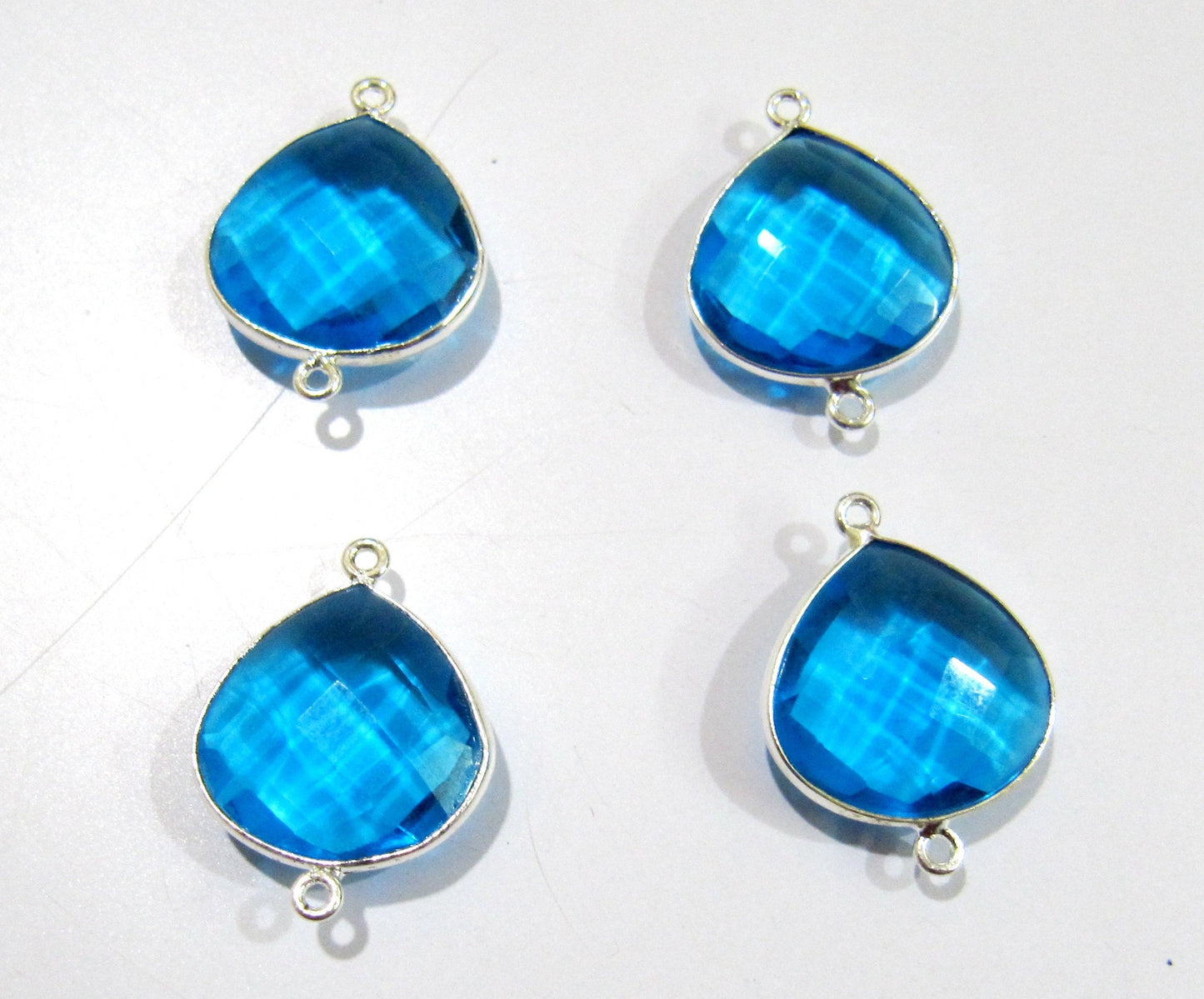 6 Pcs Set Swiss Blue Topaz High Finished Heart Shape 17mm Briolette Connectors Quartz Plated Double Loop Bezel Jewelry Making Connector