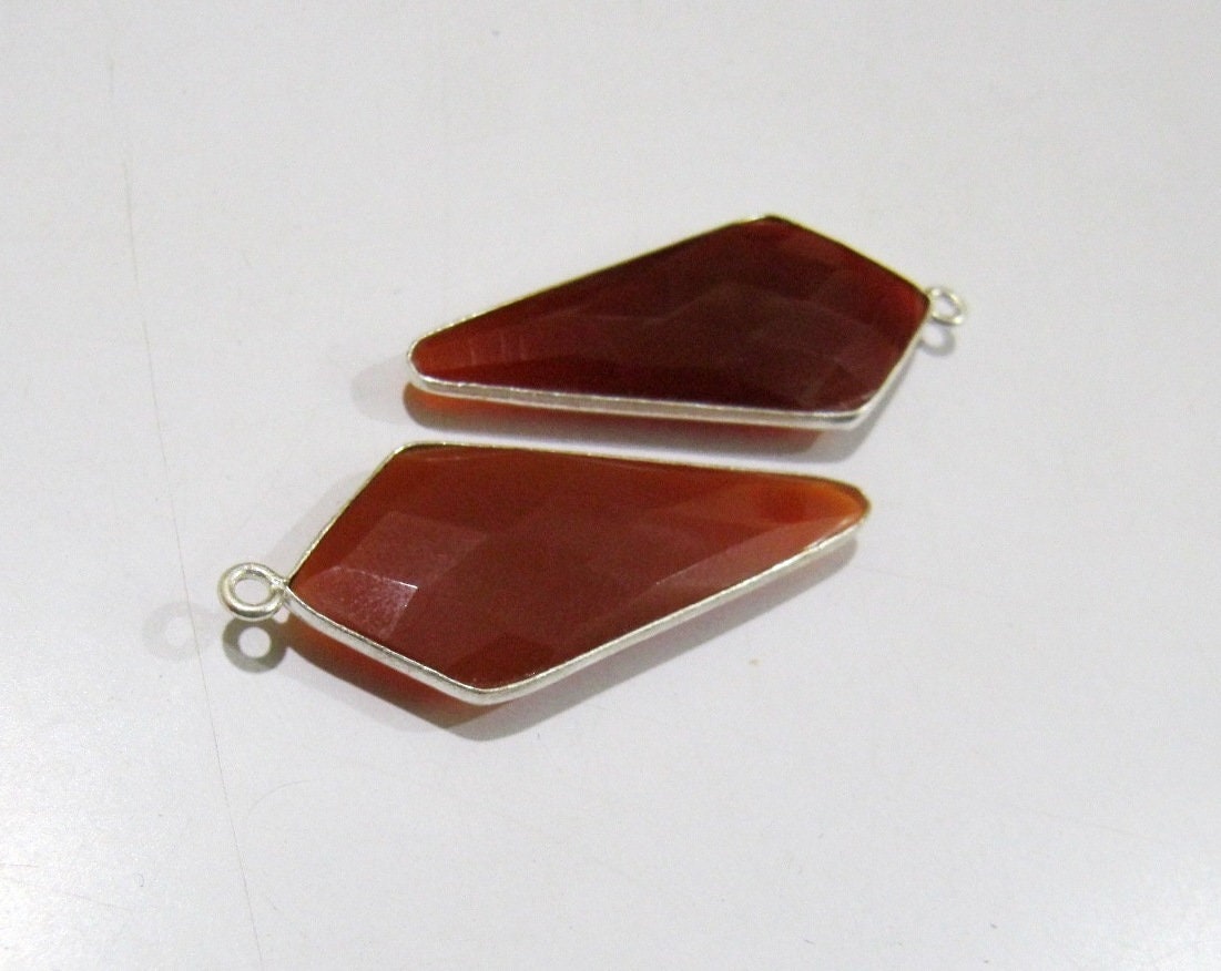 Natural Carnelian Briolette Faceted 15x35mm Arrowhead Single Loop Bezel Connector charms Top Quality Electroplated pendant per piece