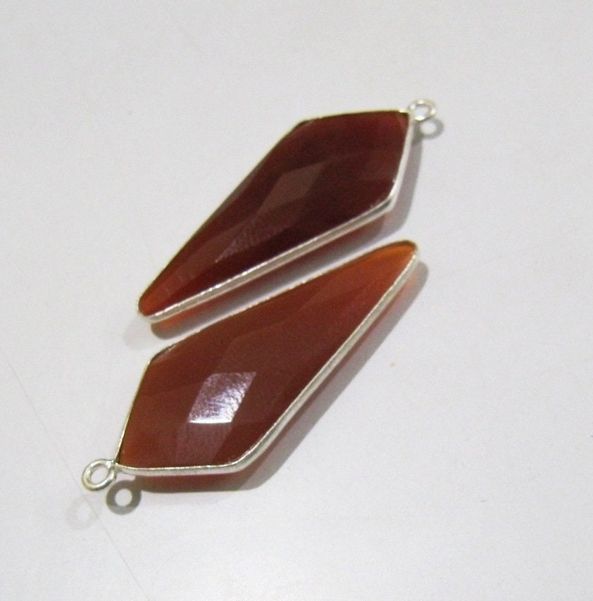 Natural Carnelian Briolette Faceted 15x35mm Arrowhead Single Loop Bezel Connector charms Top Quality Electroplated pendant per piece