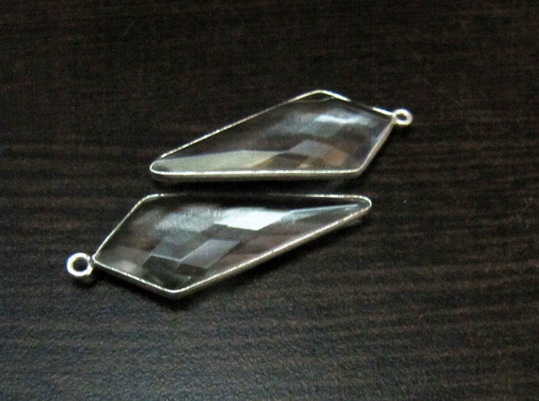 2 Pcs Clear Quartz Briolette Faceted 15x35mm Arrowhead Pendant Single Loop Bezel Connector Top Quality Electroplated Connector