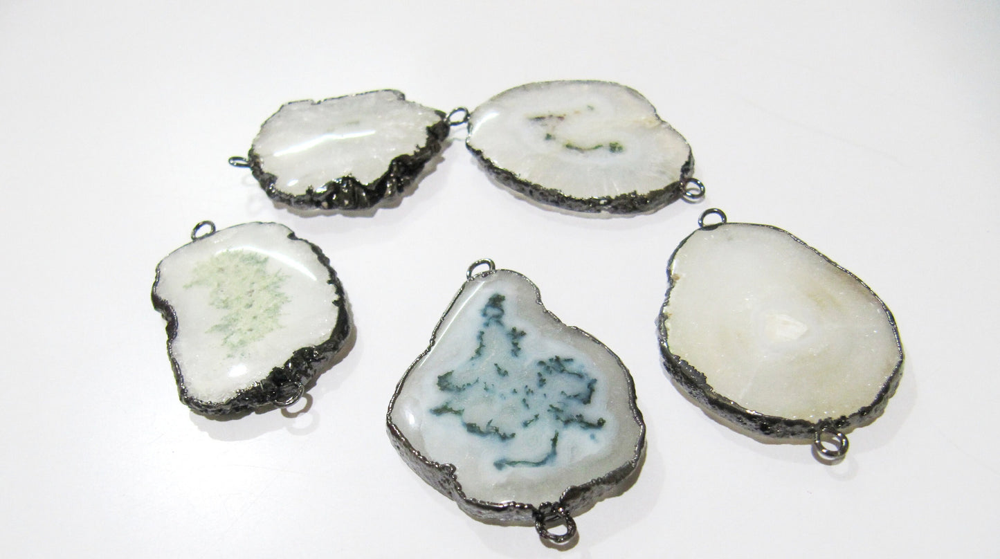 2 Pieces Set of Natural White Solar Quartz Stalactite Slice Connectors Size 1 to 2inch,Double Loop Black Oxidized Electroplated Agate Charm