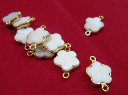2 Pcs Set of Mother of Pearl Flower Shape Connector Bezel Gold Plated sold in Wholesale Prices approx 12mm Size Jewelry Making Connectors