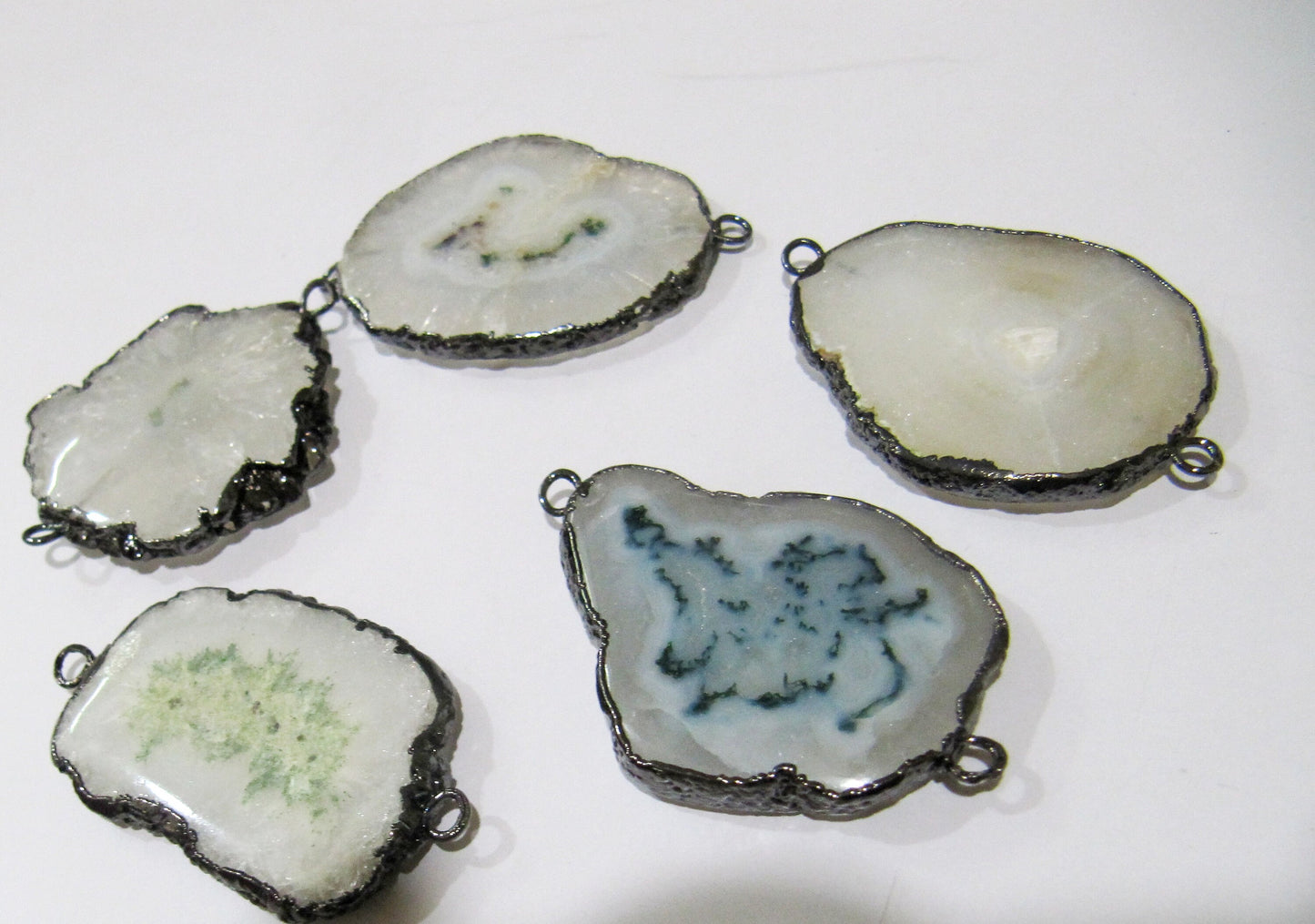 2 Pieces Set of Natural White Solar Quartz Stalactite Slice Connectors Size 1 to 2inch,Double Loop Black Oxidized Electroplated Agate Charm