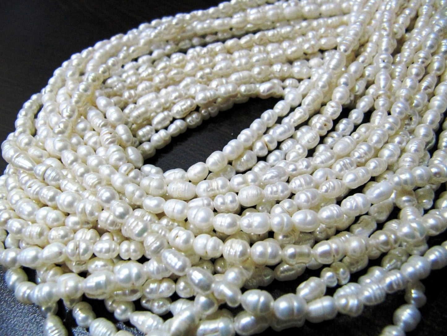 Natural Fresh Water Pearl 5-6mm Rice Pearl Beads 13 inches Long Strand Jewelry Making Fresh Water Pear Wholesale prices