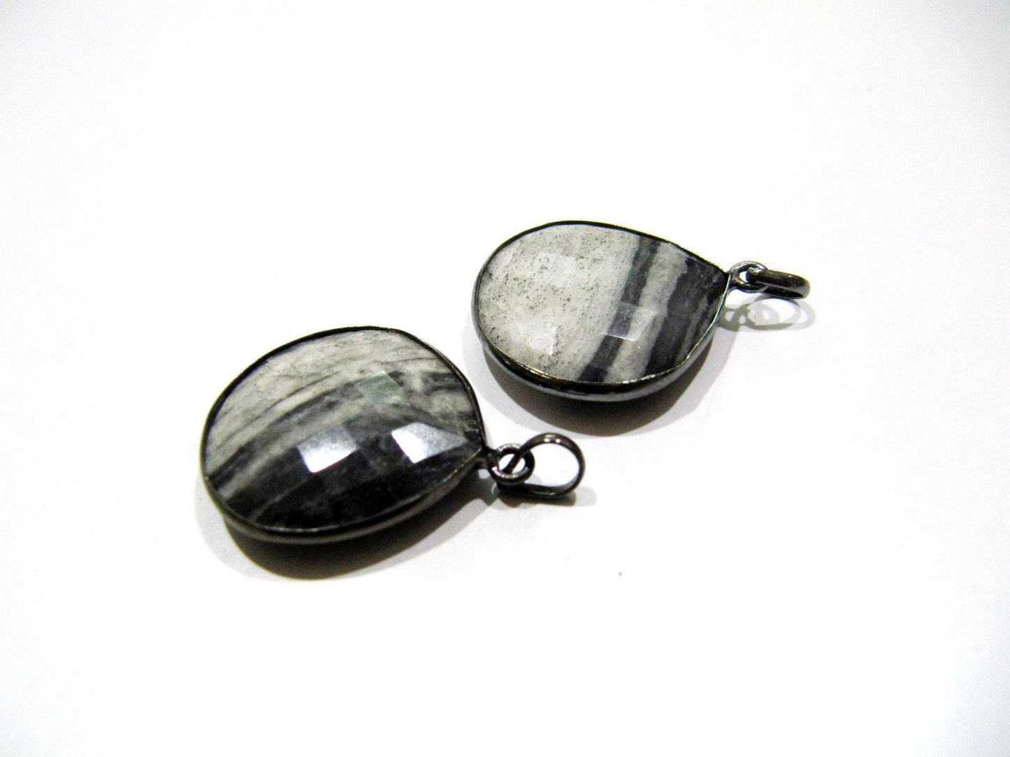 Natural Zebra Agate Heart Shape Briolette Faceted Connector Pendant Charm 22 mm size Unique Rare Gemstone Bezel Pendant Single Loop