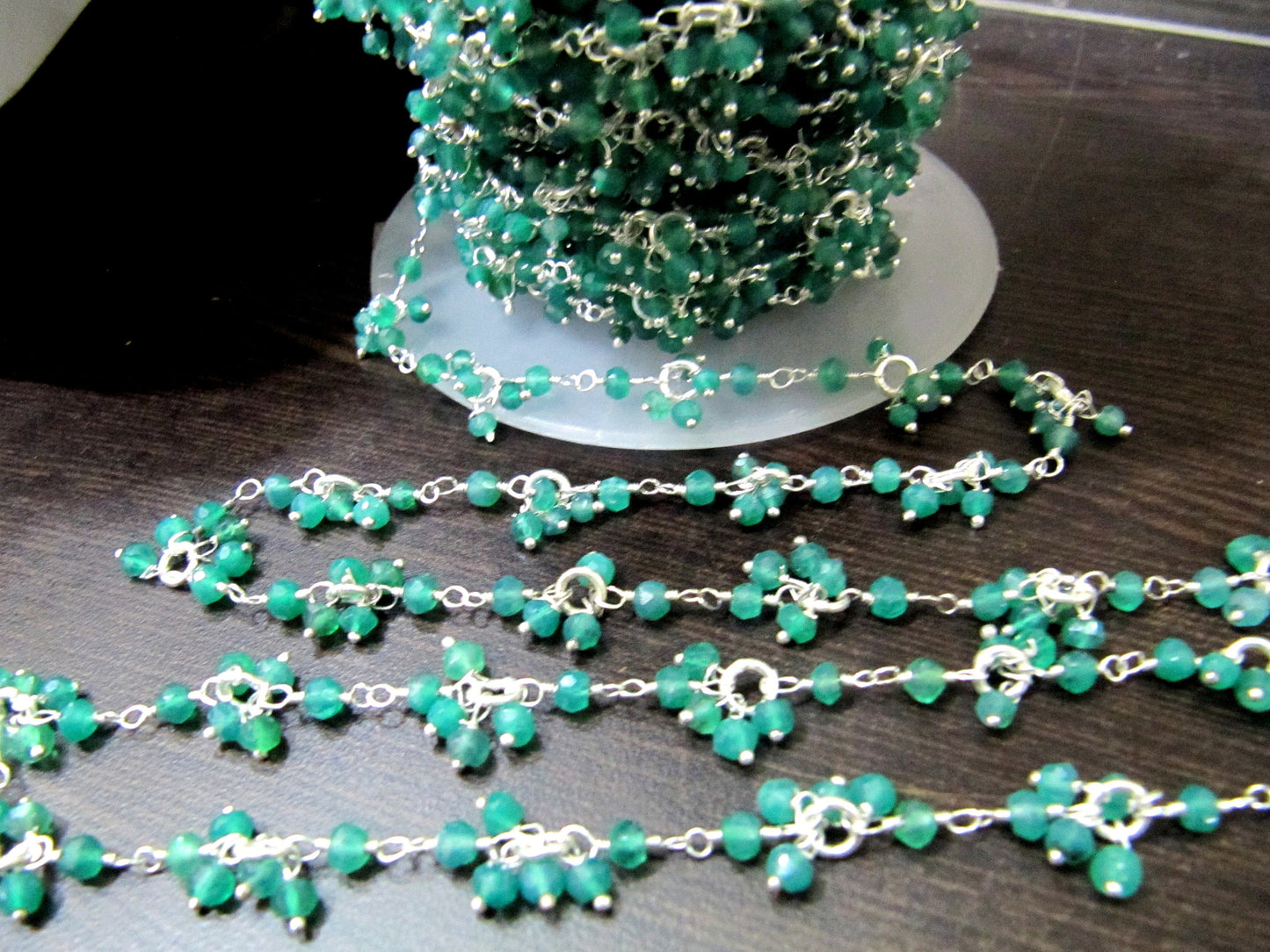 Green Onyx Flower Chain Rondelle faceted Beads 3 -4mm size Dangling Chain Semi Precious Beads Wholesale Price Cluster Beaded Chain Per foot