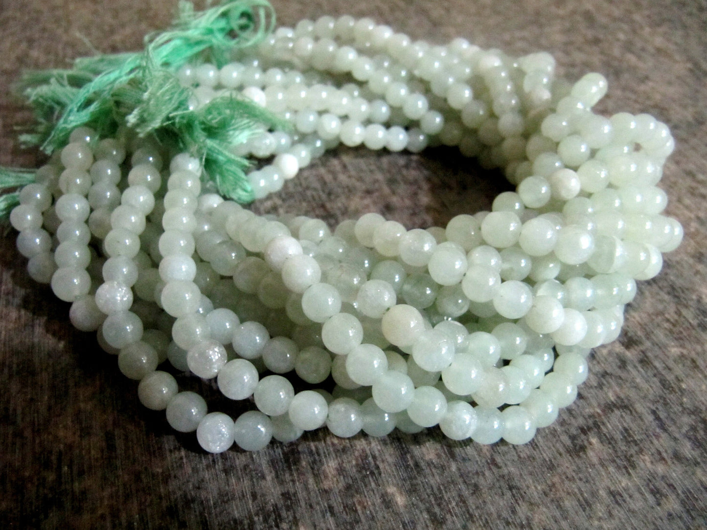 Natural Green Aventurine Round Ball Shape Size 6-7mm Plain Smooth Beads Strand 13 Inches Long Gemstone Beads For jewelry making