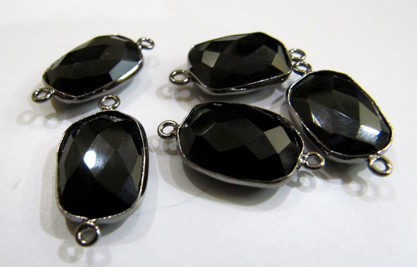 5 Pcs Set Natural Black Spinel Cushion Shape 10X14mm Briolette Connectors Spinel Double Loop Bezel Jewelry Making Bezel Connectors