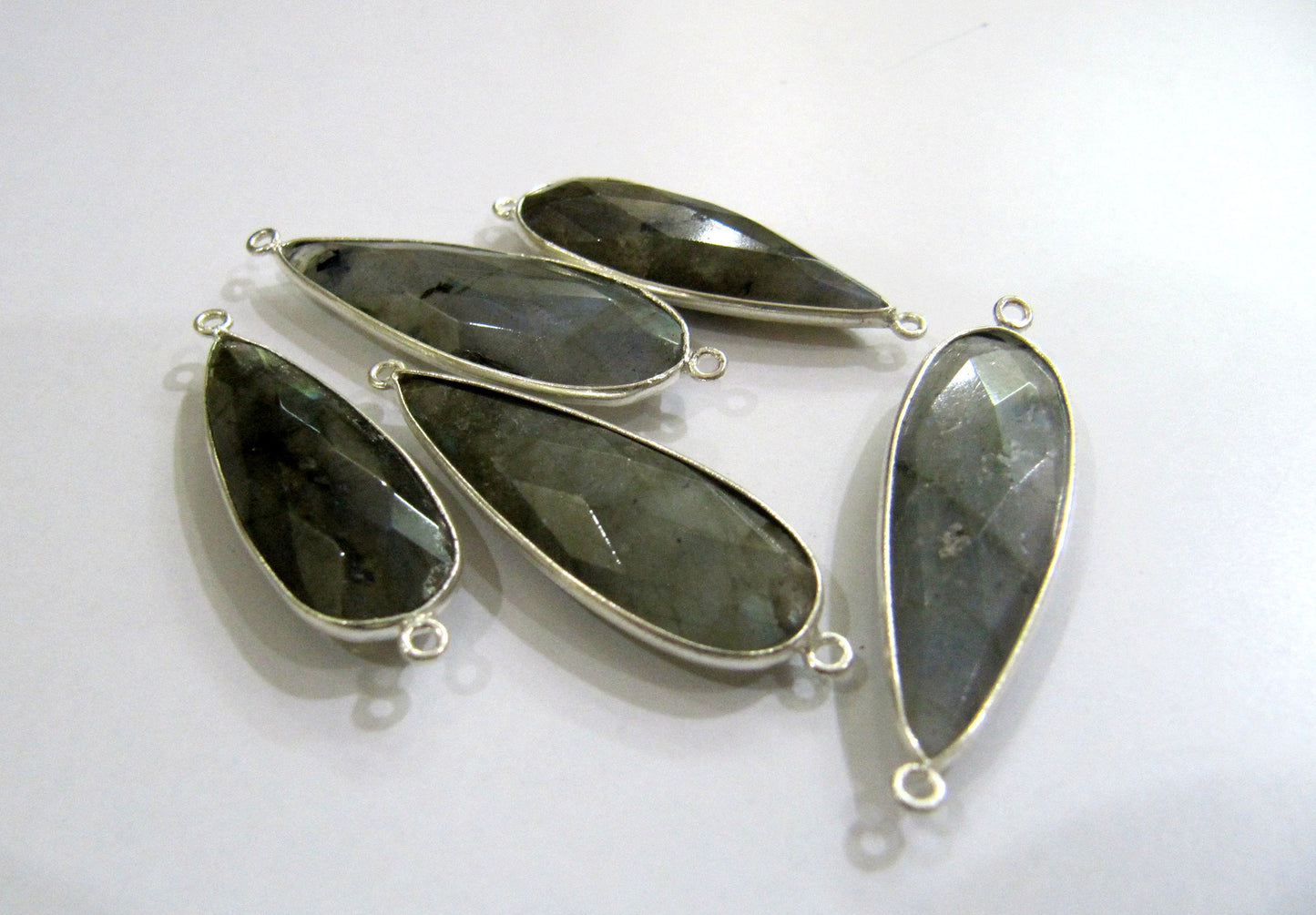 4 Pcs Set Natural Labradorite Long Pear Shape 10x28 to 12x30mm Briolette Connectors Gray Stone Double Loop Bezel Jewelry Making Connectors