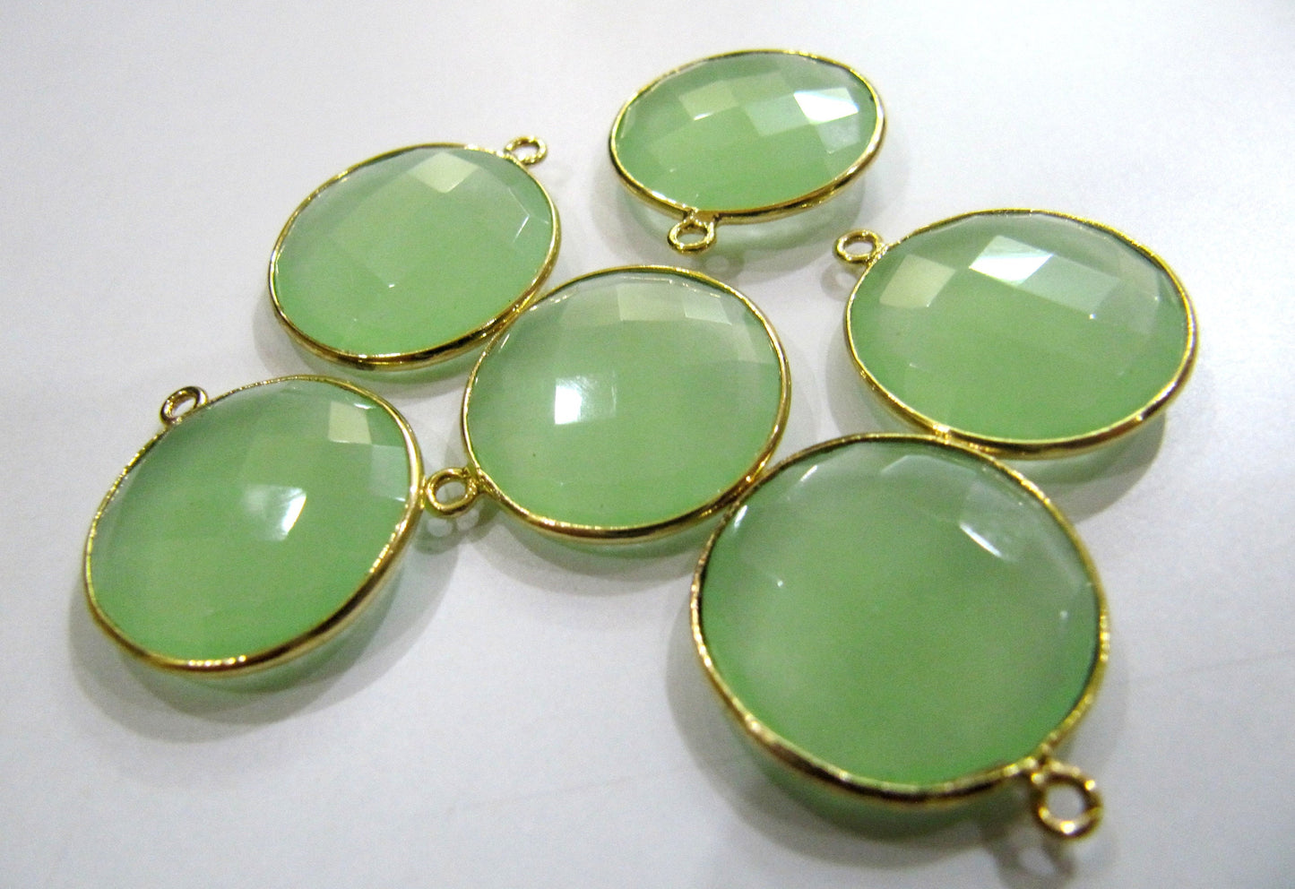 Green Chalcedony Round coin Shape 20mm Briolette Faceted Single Loop Bezel Connectors Jewelry making Bezel Sold Per Piece