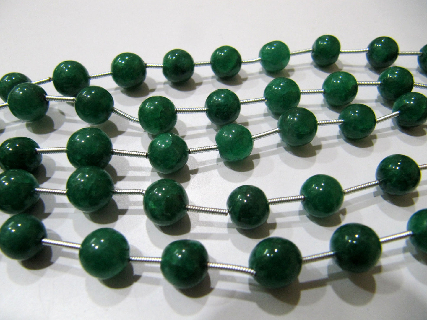Dyed Emerald Round Plain Smooth Ball Shape 8-9mm Size Beads Strand 8 inches long Jewelry Making Precious Gemstone Beads Wholesale Prices
