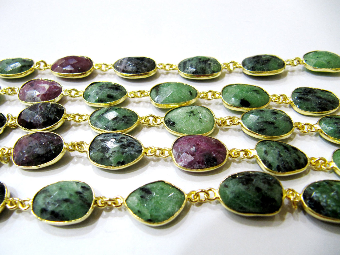 Natural Ruby Zoisite Briolette Faceted Uneven Free Shape 10 to 15mm Gemstone Bezel Connector Chain Jewelry Making Chain Choose the plating
