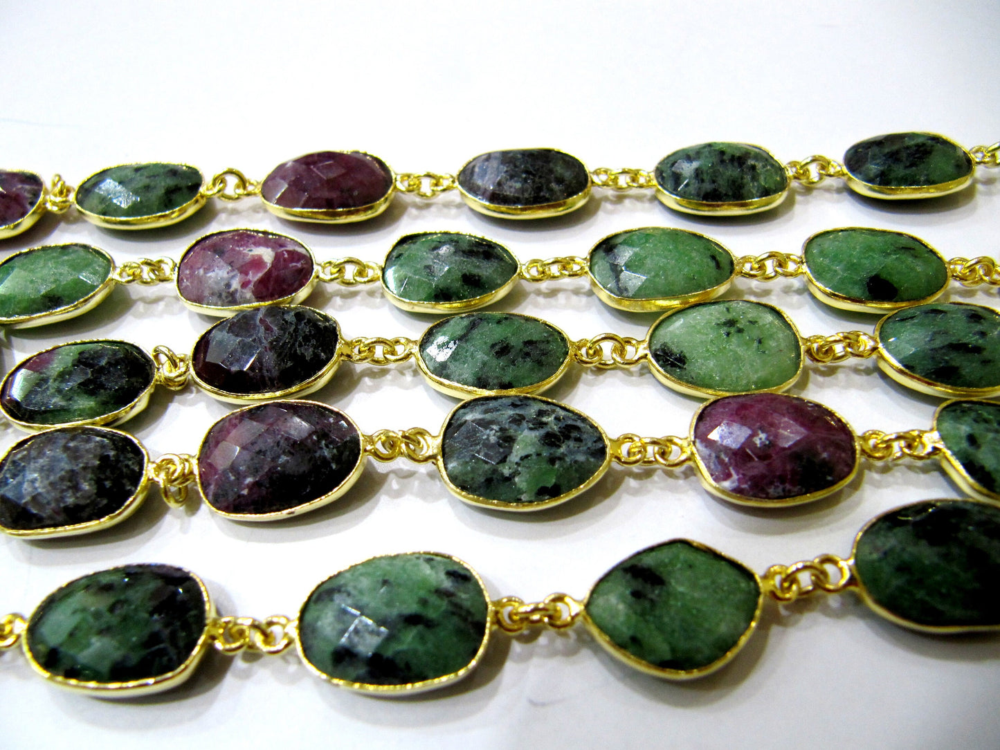 Natural Ruby Zoisite Briolette Faceted Uneven Free Shape 10 to 15mm Gemstone Bezel Connector Chain Jewelry Making Chain Choose the plating