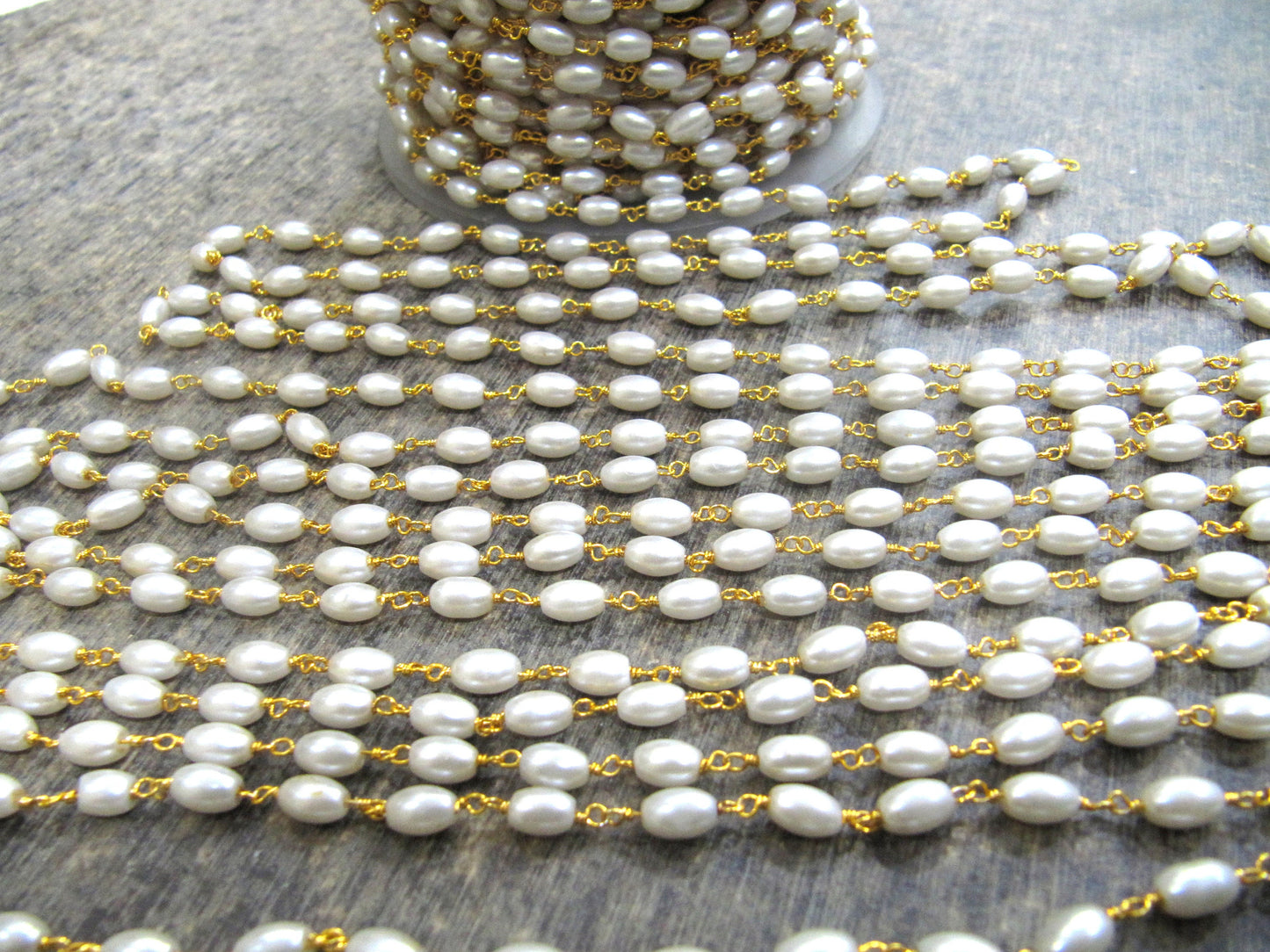 3 Feet Rice Pearl Beaded Rosary Chain 4mmx6mm Faux Pearl Suzni Beads Chain Gold Plated Wholesale Prices Jewelry making gemstone chain