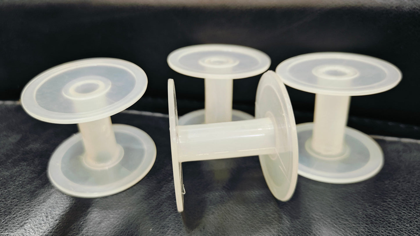 White Plastic Spools Empty Wire Thread String Bobbin For Craft Rope Cord Chain Rolls for Ribbon Tape Leather Cord Sold Per Piece