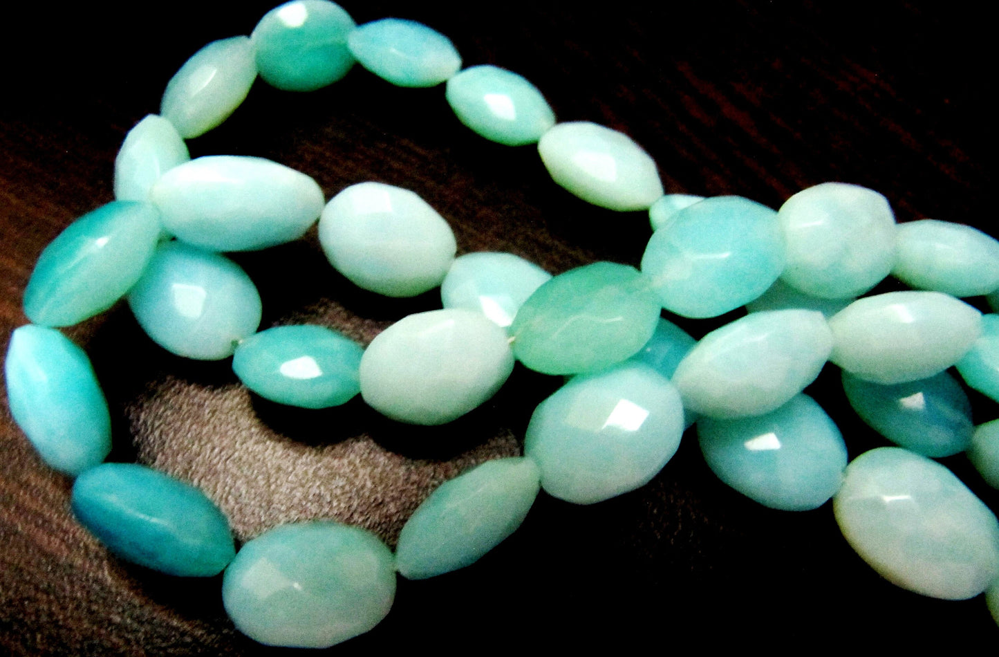 Natural Peruvian Opal oval Briolette faceted Beads 8x10mm best Quality Beads Strand 8 inches Long Jewelry making gemstone beads