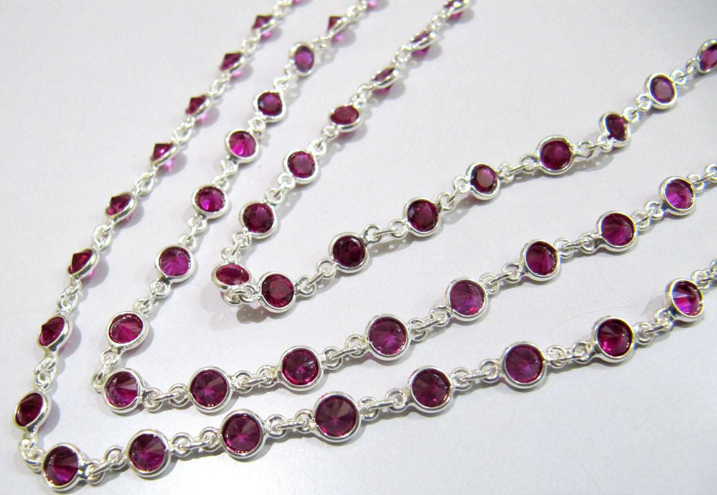 92.5% Sterling Silver chain Ruby Bezel Connector Chain Round Coin Shape 4mm Size Chain Sold Per Foot Wholesale price Jewelry making chain