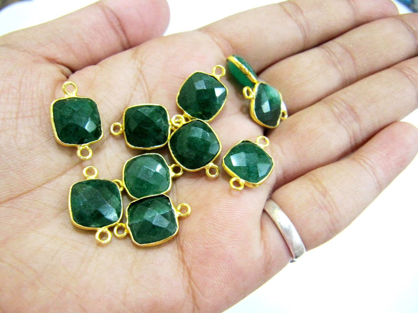 5 Pcs Set Dyed Emerald Cushion Shape Square 10mm Briolette Connectors Double Loop Emerald Bezel Jewelry Making Connectors