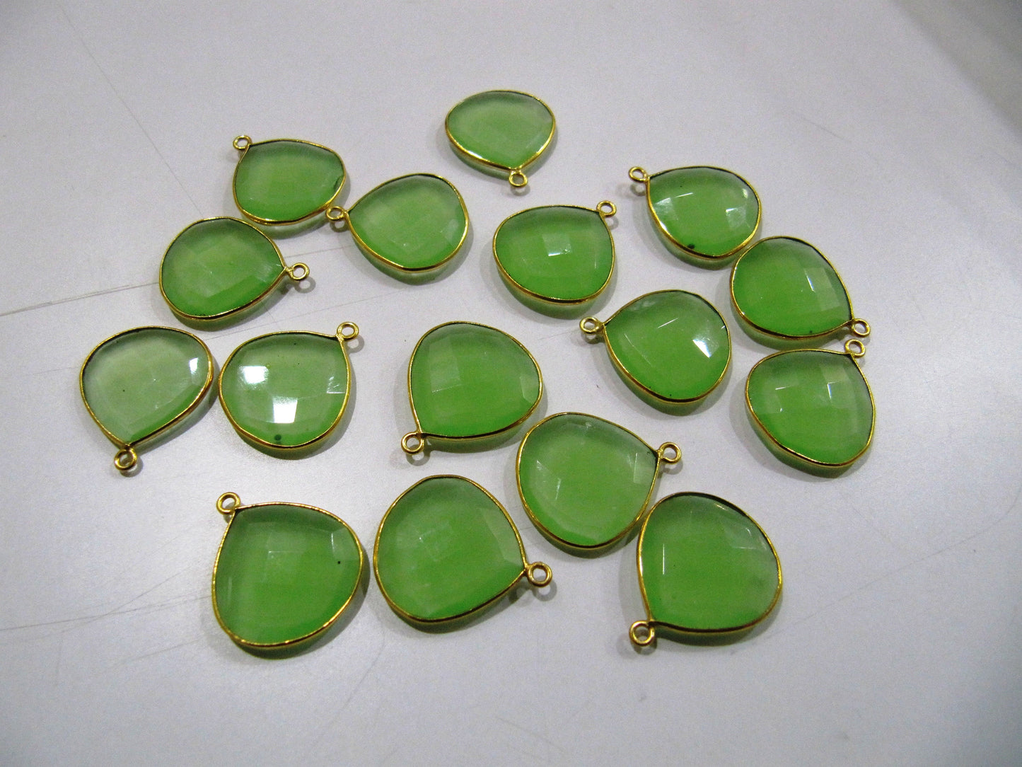 6 Pcs Set Green Chalcedony Heart Shape 20mm Briolette Connectors Green Chalcedony Plated Single  Loop Bezel Jewelry Making Bezel Connectors