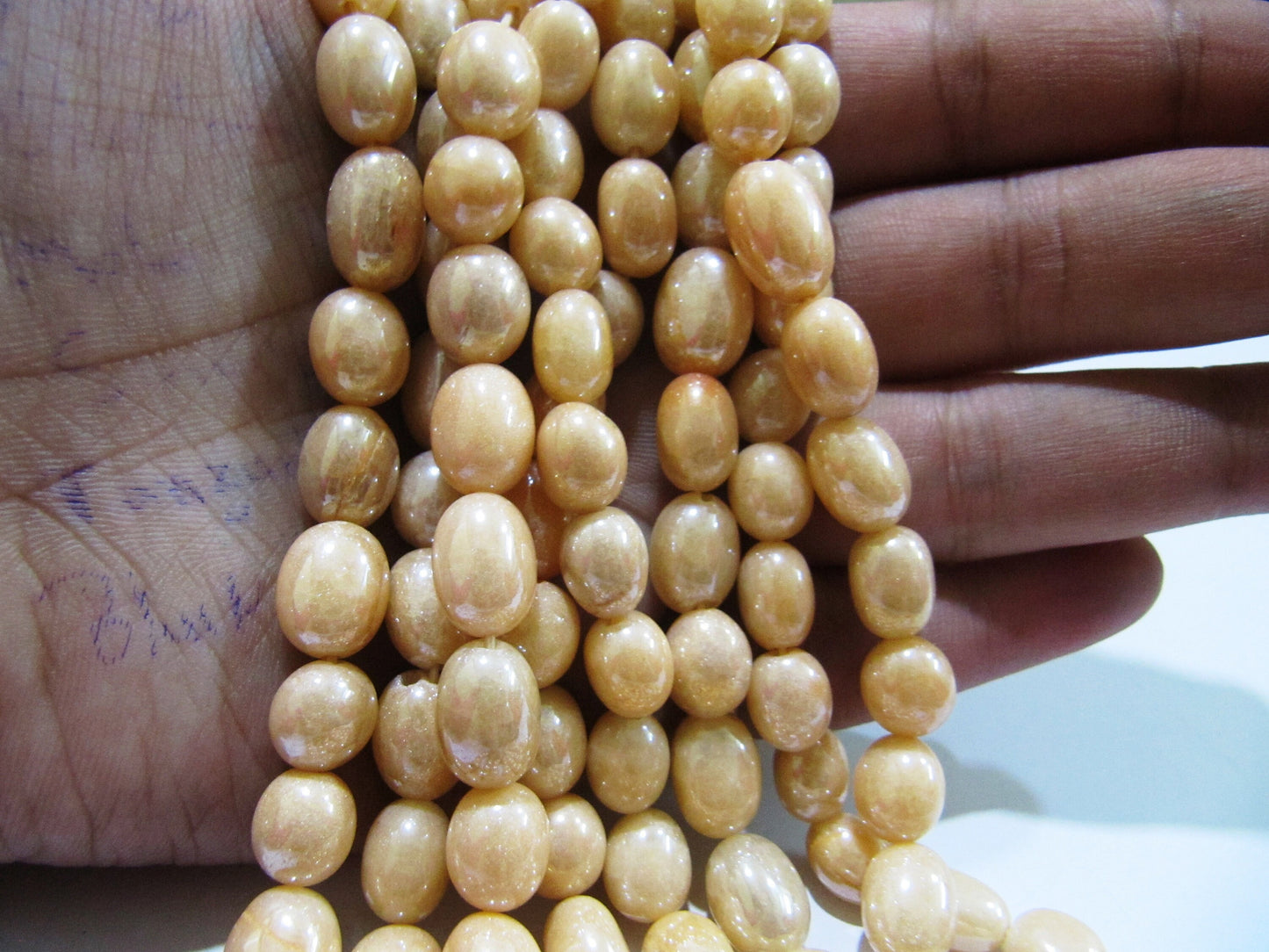 Natural Champagne Color Dyed Quartz Oval Plain Smooth Beads 8 to 10mm sold per Strand 8inch long Wholesale price jewelry making Quartz Bead