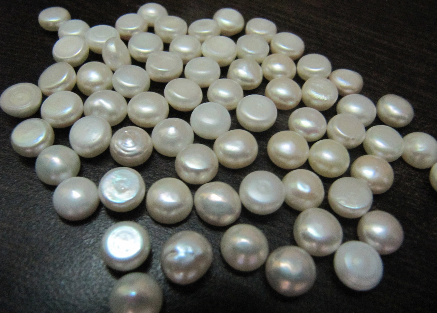 10 Pcs Set Natural White Pearls Coin button Shape Round  Plain Smooth Size 7 To 10 mm Flat back Cabochon , SIZE YOU CHOOSE