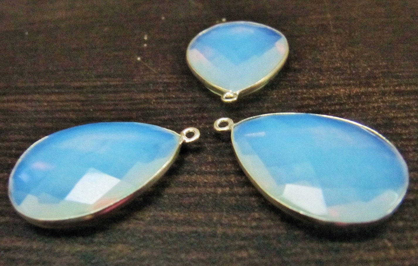 White Opalite Pear Shape Briolette Connector 20 x 25 mm Hydro Quartz Bezel Connector Charm Single loop Gemstone Bezel Connectors per piece