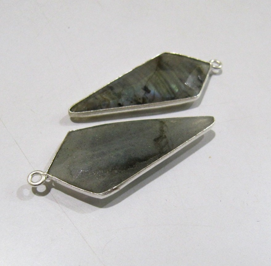 2 Pcs Natural Labradorite Briolette Faceted 15x35mm Arrowhead Charms Pendant Connector Single Loop  Bezel  Top Quality Gemstone Connector