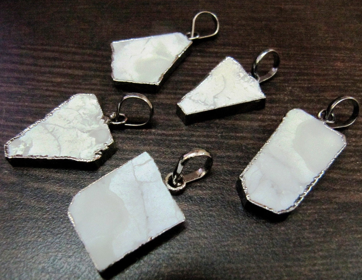 2 Pcs Set-Natural White Agate Slice Pendant Free Form Connector Charm With Black Oxidise Electroplated Edge Single Loop 1 inch approximately