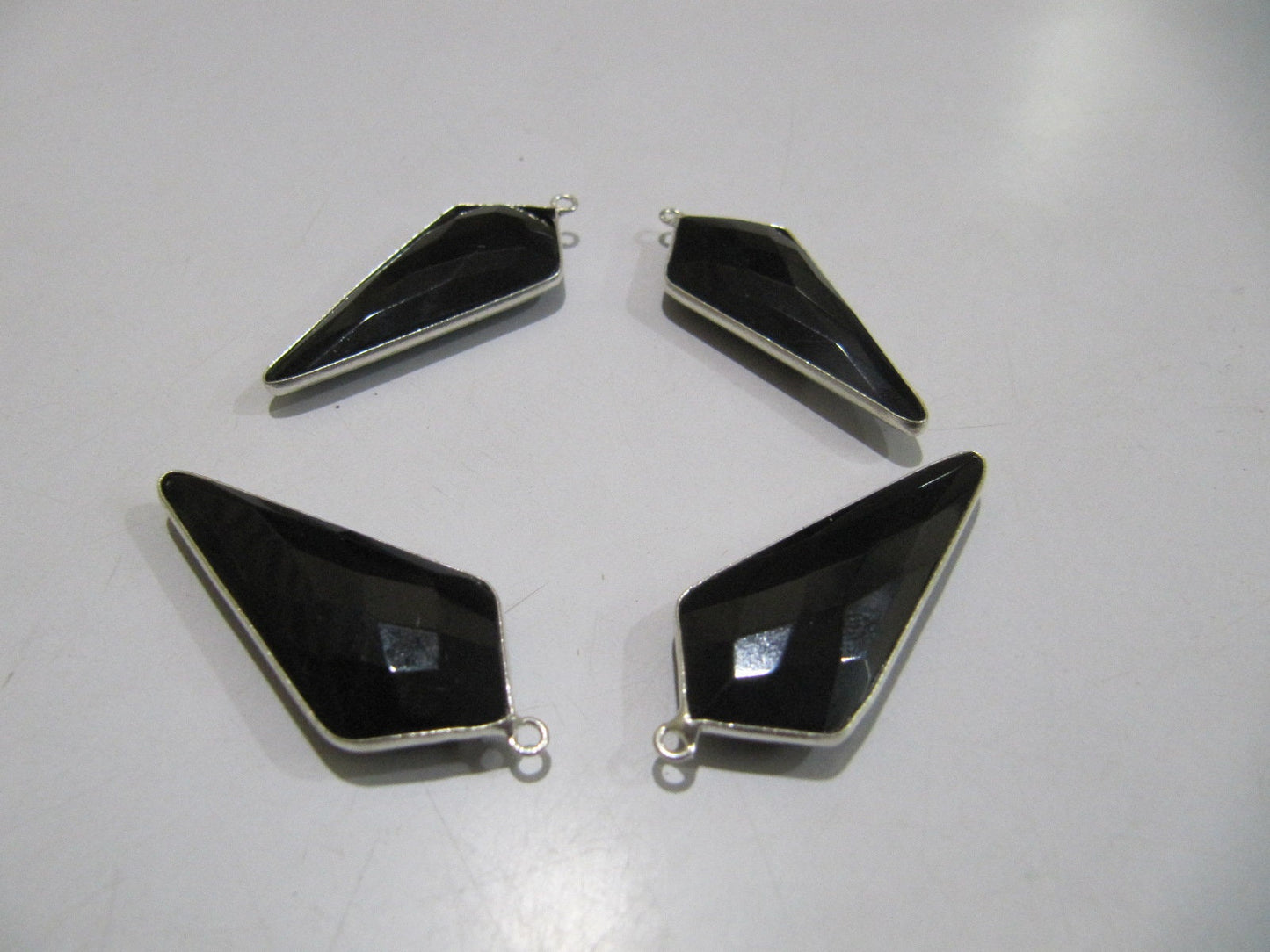 Natural Black Spinel Briolette Faceted 15x35mm Arrowhead  Single Loop  Bezel Connector charm pendant sold per piece