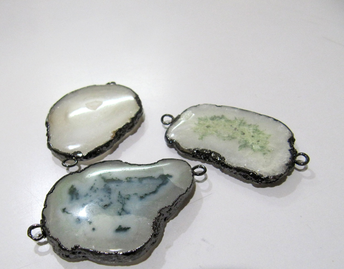 2 Pieces Set of Natural White Solar Quartz Stalactite Slice Connectors Size 1 to 2inch,Double Loop Black Oxidized Electroplated Agate Charm