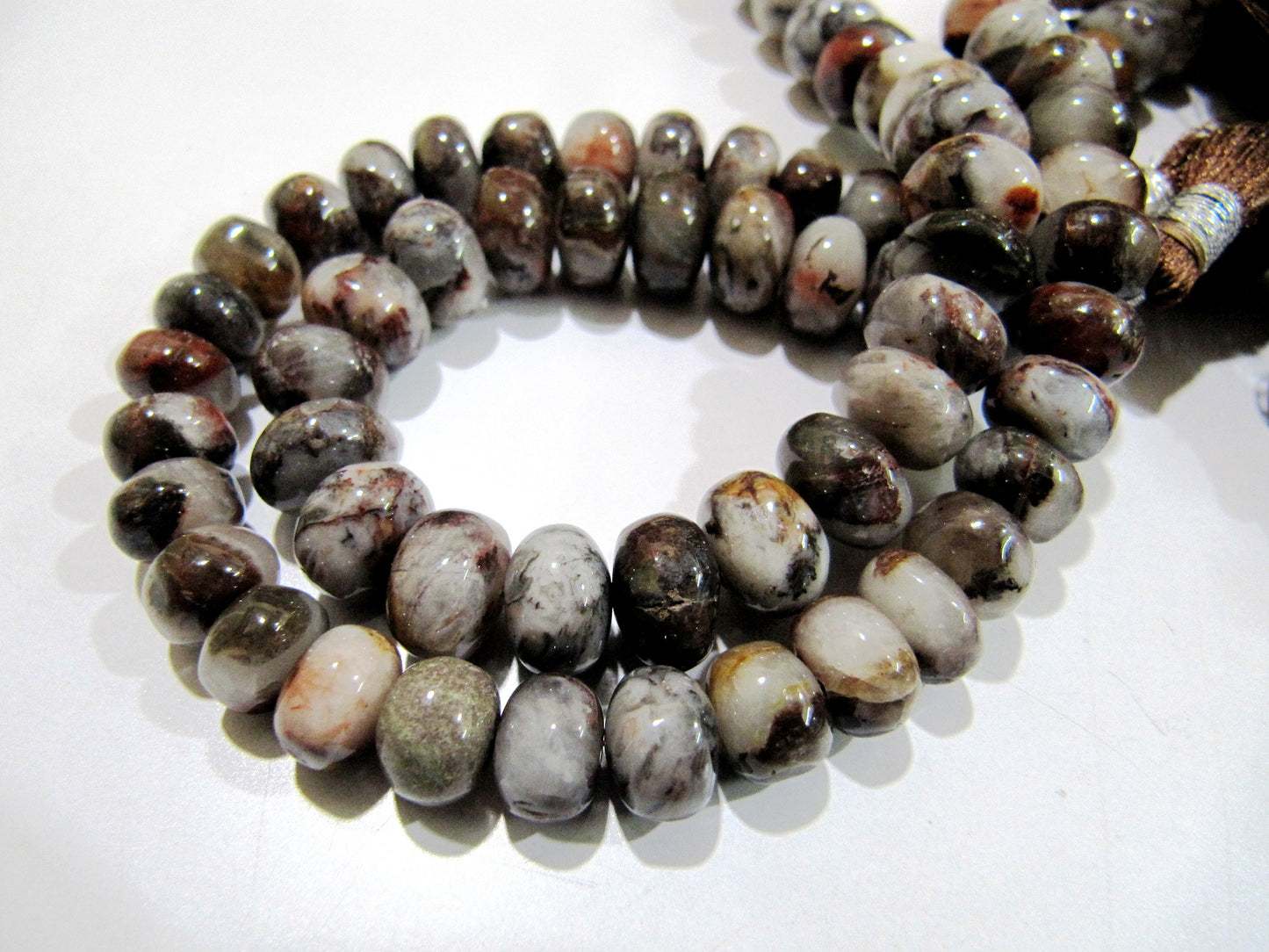 Natural Brown Shaded Blood Agate Plain Beads / Smooth Rondelle Brown Jade Beads Size 8-9mm Sold per Strand 8inch long Semi Precious Gemstone