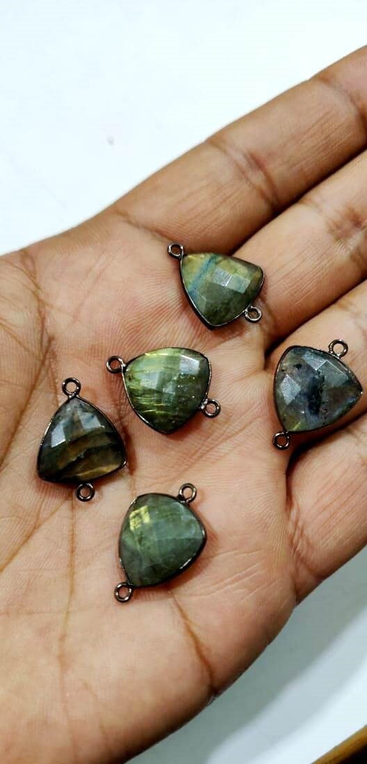 2 Pcs Set Natural Labradorite trillion cut Triangle Shape 14mm Briolette Connectors Gray Double Loop Bezel Jewelry Making Bezel Connectors