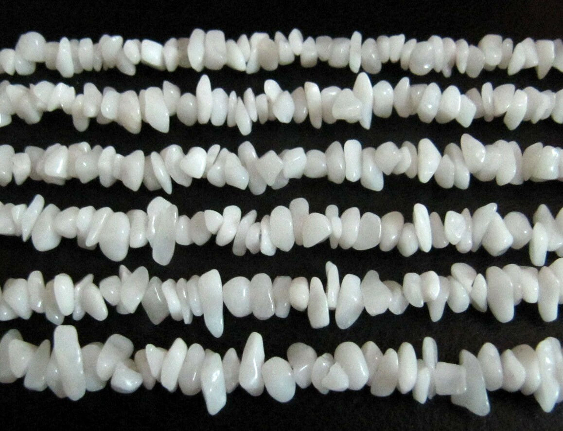 Natural White Agate Uncut Free shape Chip Beads 4mm-8mm Graduated best Quality Beads Strand 34inch Long Jewelry making uncut gemstone