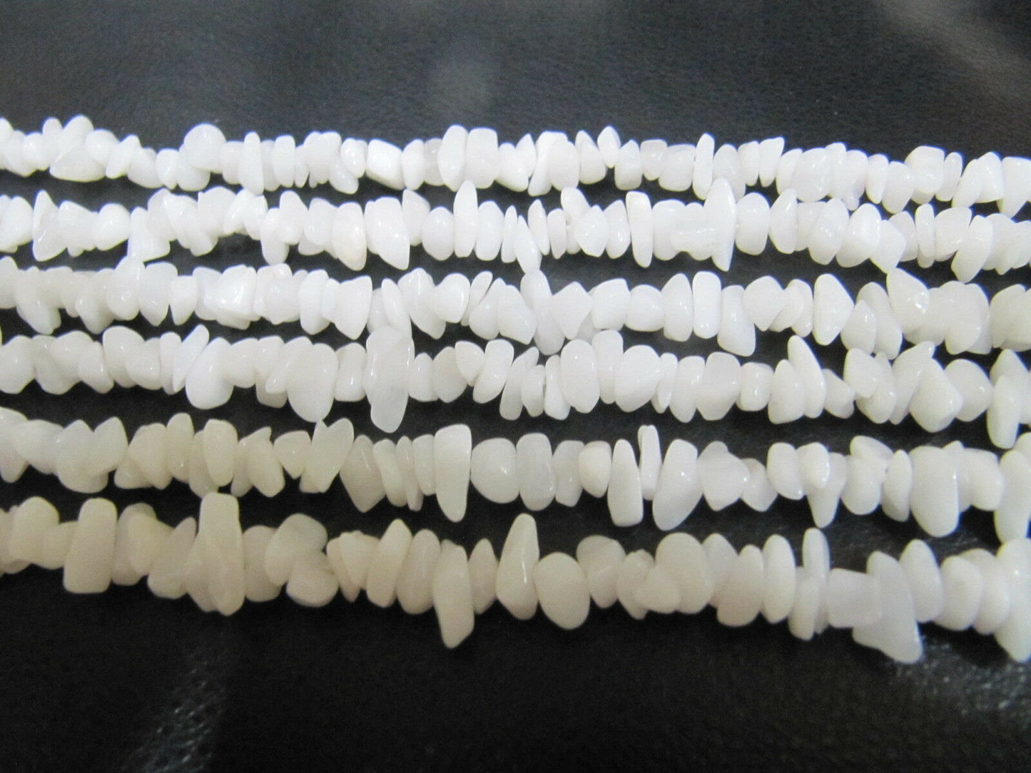 Natural White Agate Uncut Free shape Chip Beads 4mm-8mm Graduated best Quality Beads Strand 34inch Long Jewelry making uncut gemstone
