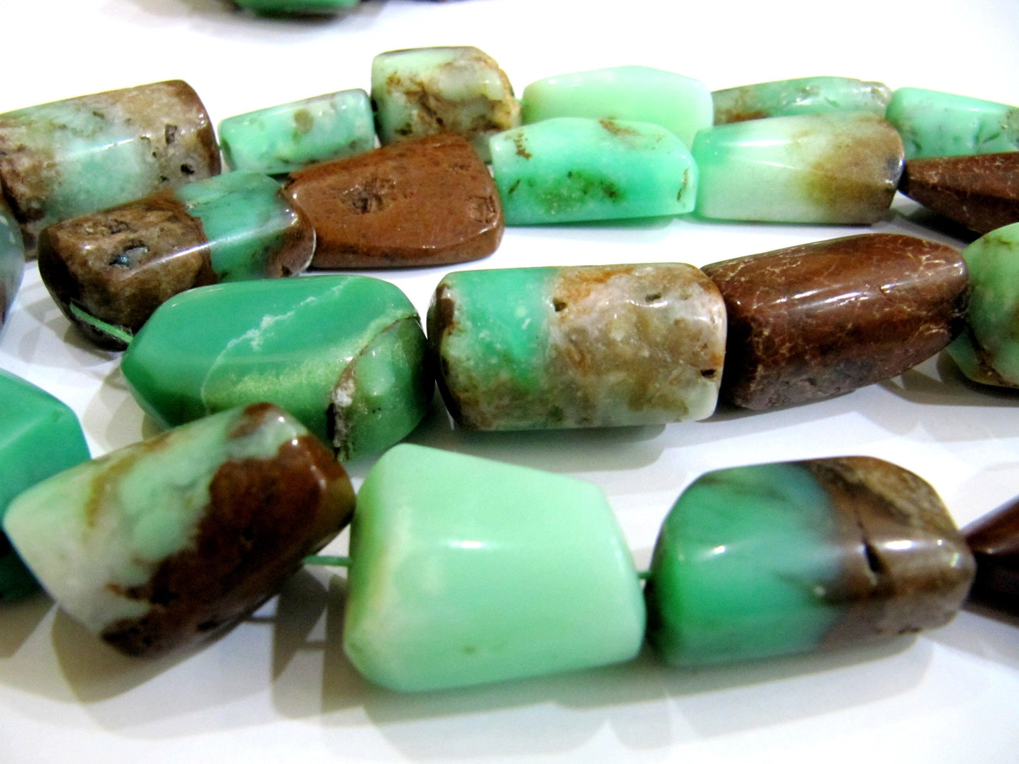 Natural Chrysoprase Nugget Shape Tumbled Plain Smooth 15mm To 25mm Big Size Beads Sold 4 Loose Beads Mix Sizes Wholesale Prices