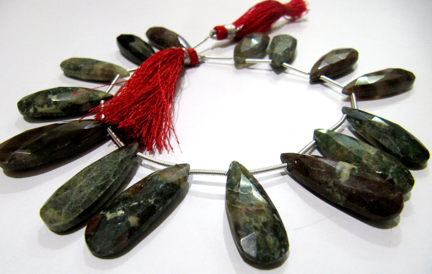 Natural Blood Agate Pear Shape Faceted Briolette beads 10x20mm To 12x24mm Graduated Jewelry Making Beads Strand 8 Inches Long