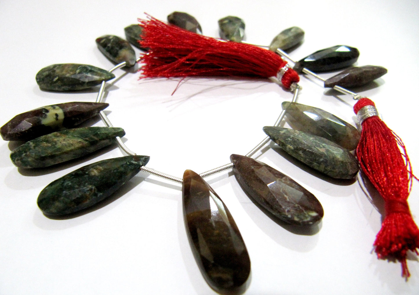Natural Blood Agate Pear Shape Faceted Briolette beads 10x20mm To 12x24mm Graduated Jewelry Making Beads Strand 8 Inches Long