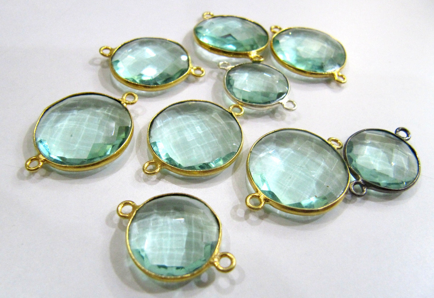 Green Amethyst Quartz  Round Coin Shape 19mm Briolette Faceted Double Loop Bezel Connectors Bezels Charms Choose the Plating Color