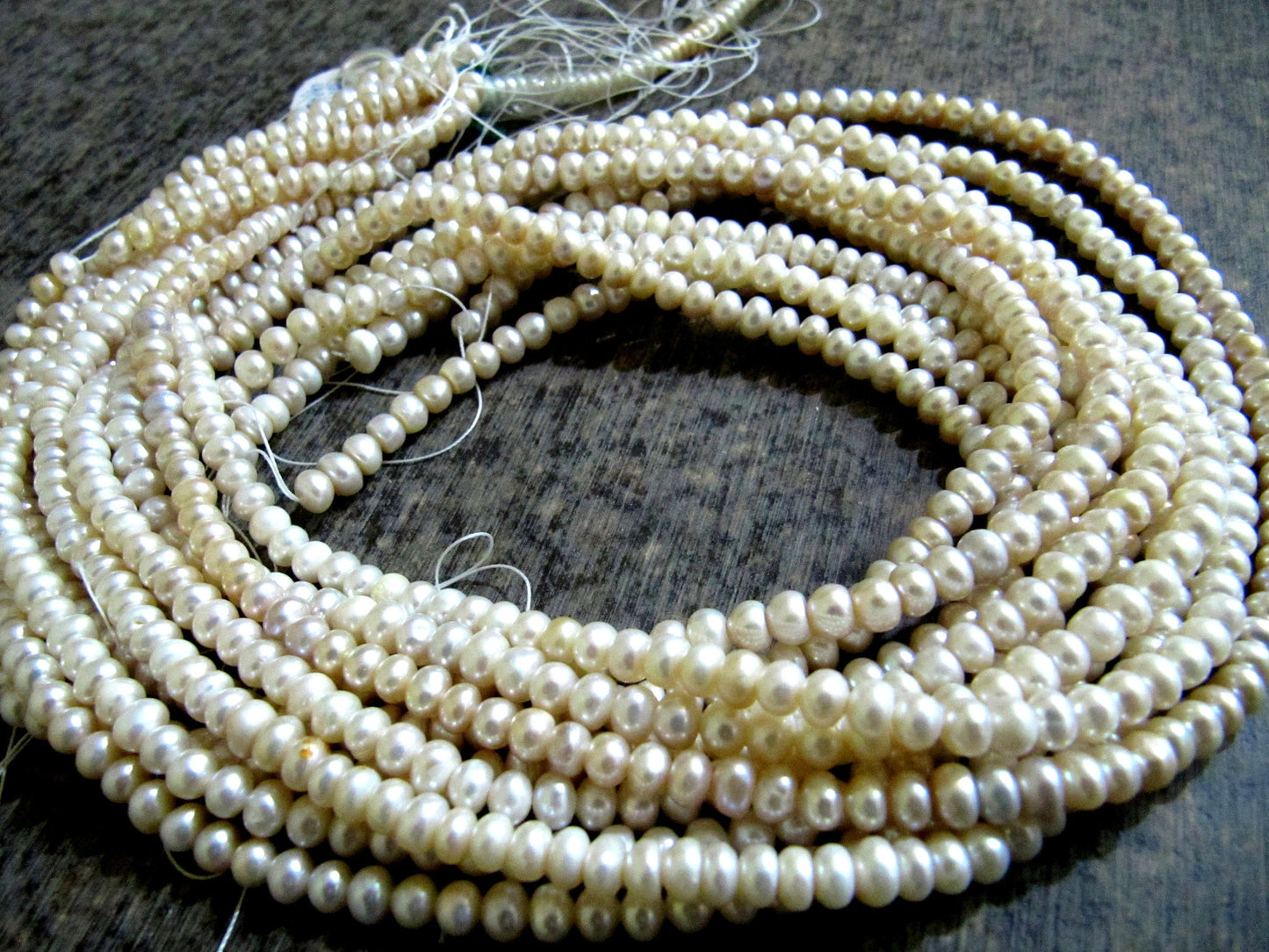 Natural Fresh water Pearl Rondelle Plain Smooth White Pearl 5mm Size Beads Strand 16 inches Long Top Quality Jewelry Making Gemstone Beads