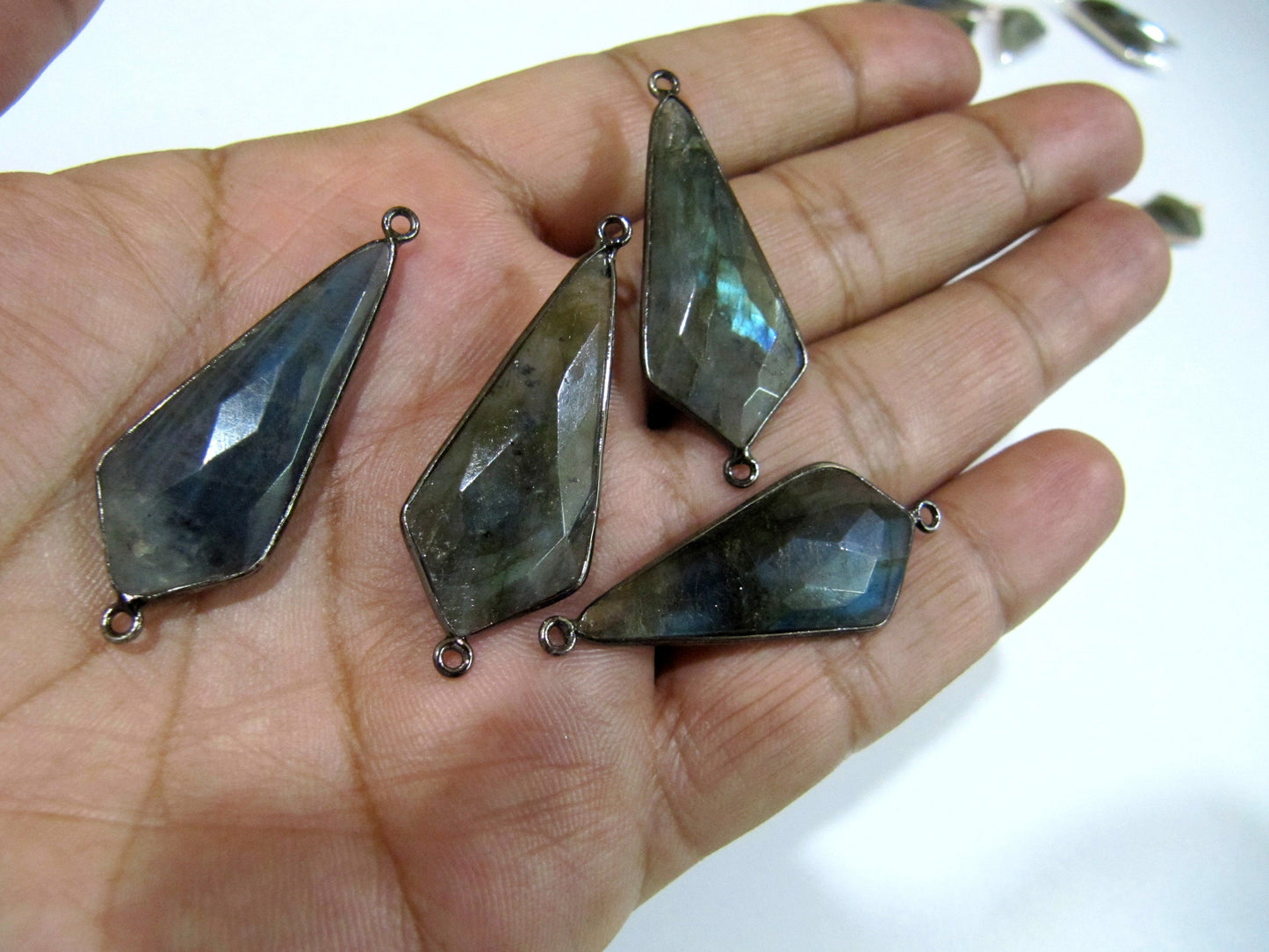 Natural Labradorite Briolette Faceted Approx 15x35mm  Arrowhead Shape Double Loop Bezel Connector Top Quality Choose the Plating Color