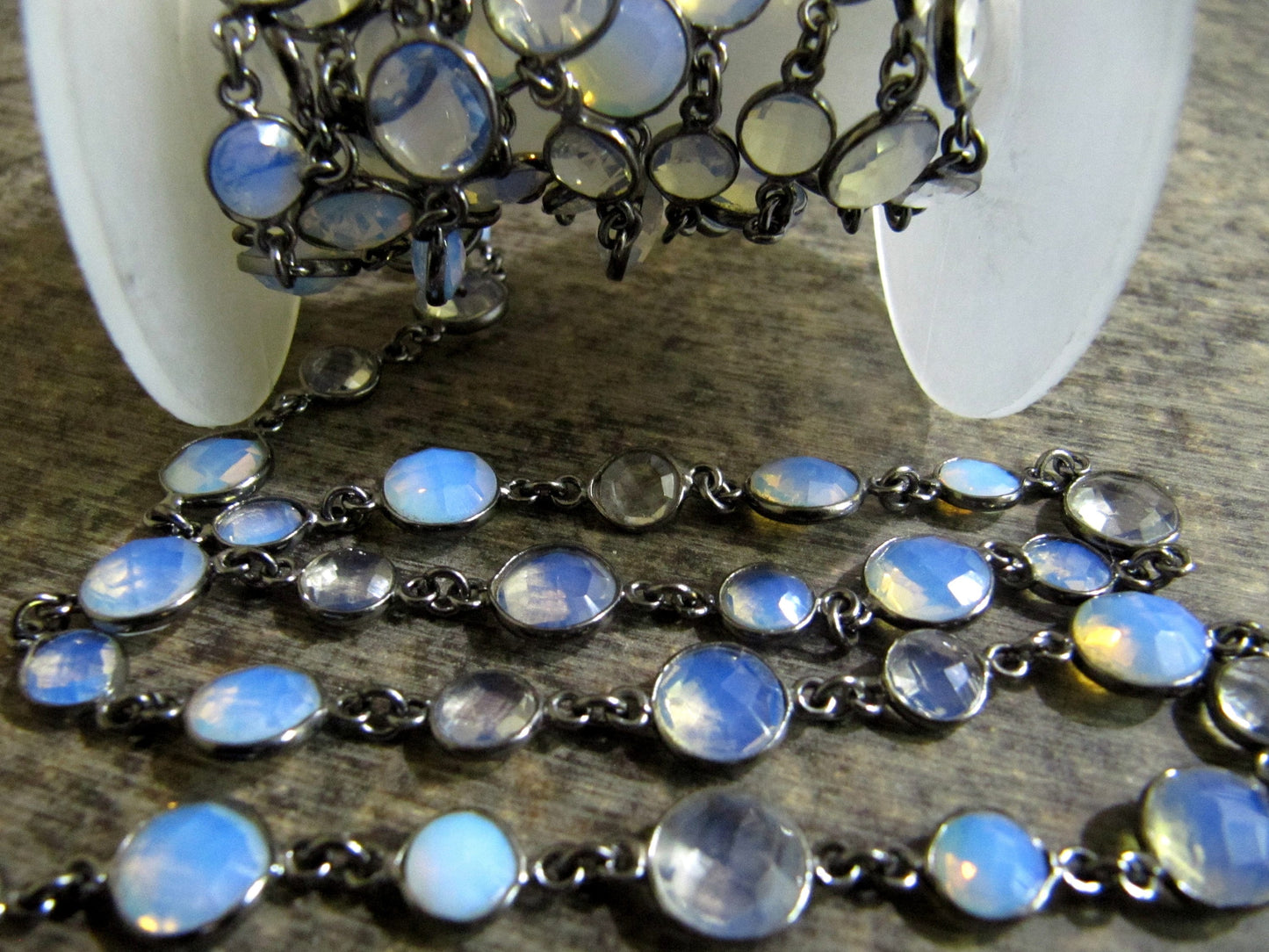 1 Foot-: White Opal Quartz Round Coin Shape Briolette Faceted alternative Size Bezel Connector Chain Wholesale Prices Jewelry making Chain