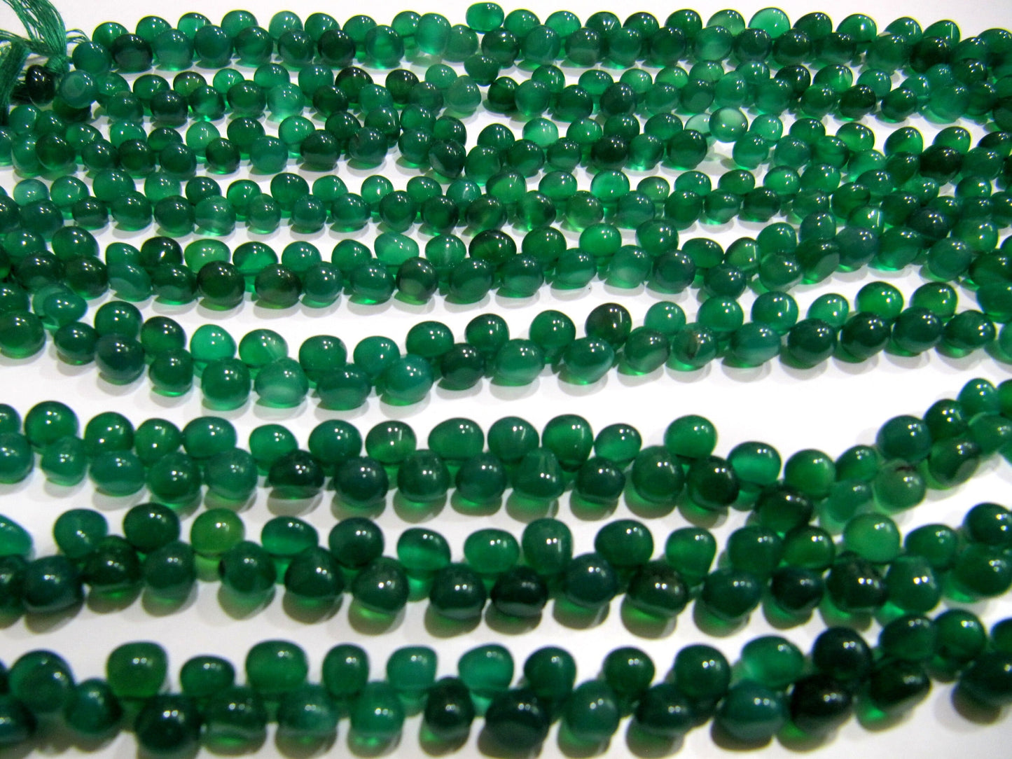 Natural Green Onyx Onion Shape Plain Smooth 6 to 8mm Size Side Drilled Beads Strand 8 Inches Long Wholesale Prices Jewelry making beads