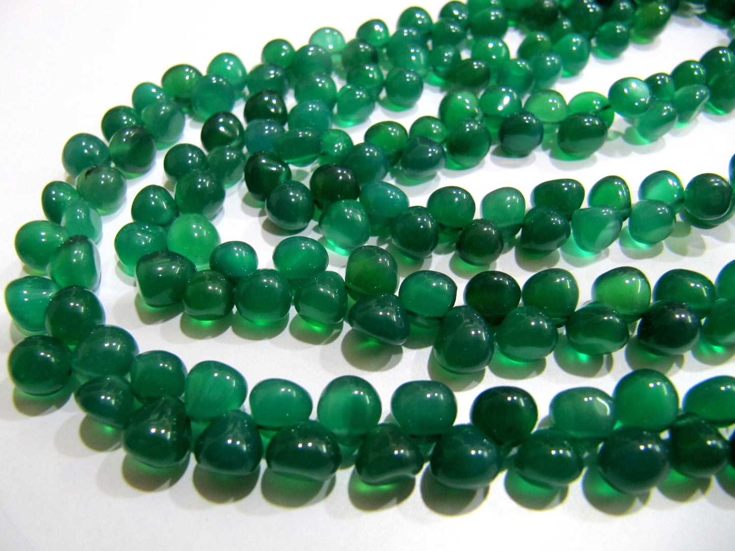 Natural Green Onyx Onion Shape Plain Smooth 6 to 8mm Size Side Drilled Beads Strand 8 Inches Long Wholesale Prices Jewelry making beads