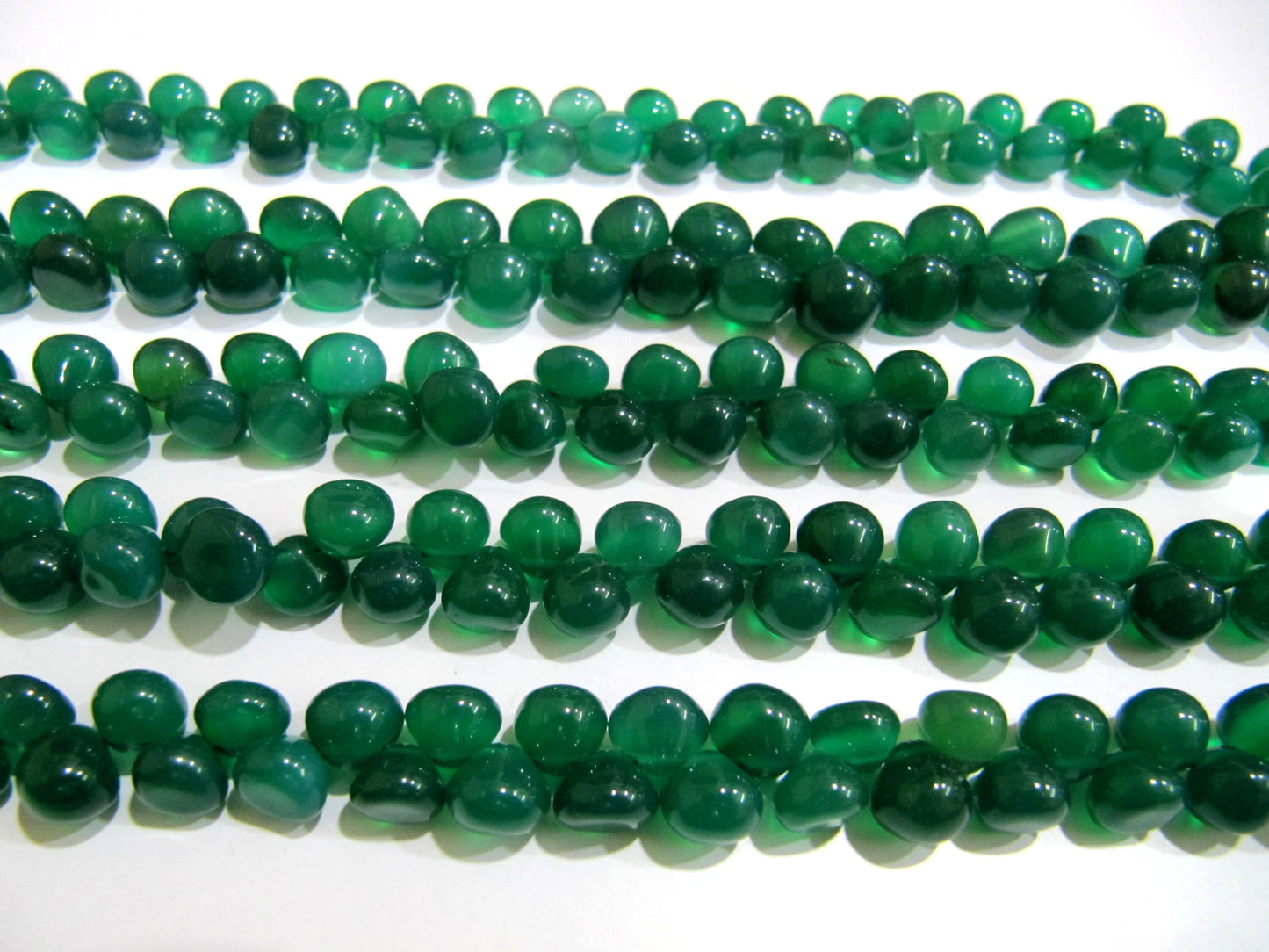 Natural Green Onyx Onion Shape Plain Smooth 6 to 8mm Size Side Drilled Beads Strand 8 Inches Long Wholesale Prices Jewelry making beads