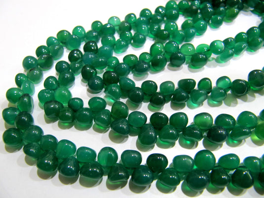 Natural Green Onyx Onion Shape Plain Smooth 6 to 8mm Size Side Drilled Beads Strand 8 Inches Long Wholesale Prices Jewelry making beads