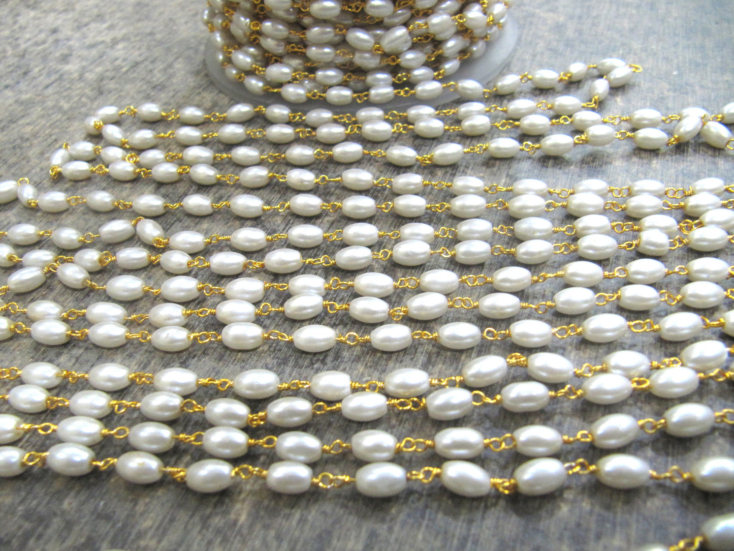 3 Feet Rice Pearl Beaded Rosary Chain 4mmx6mm Faux Pearl Suzni Beads Chain Gold Plated Wholesale Prices Jewelry making gemstone chain