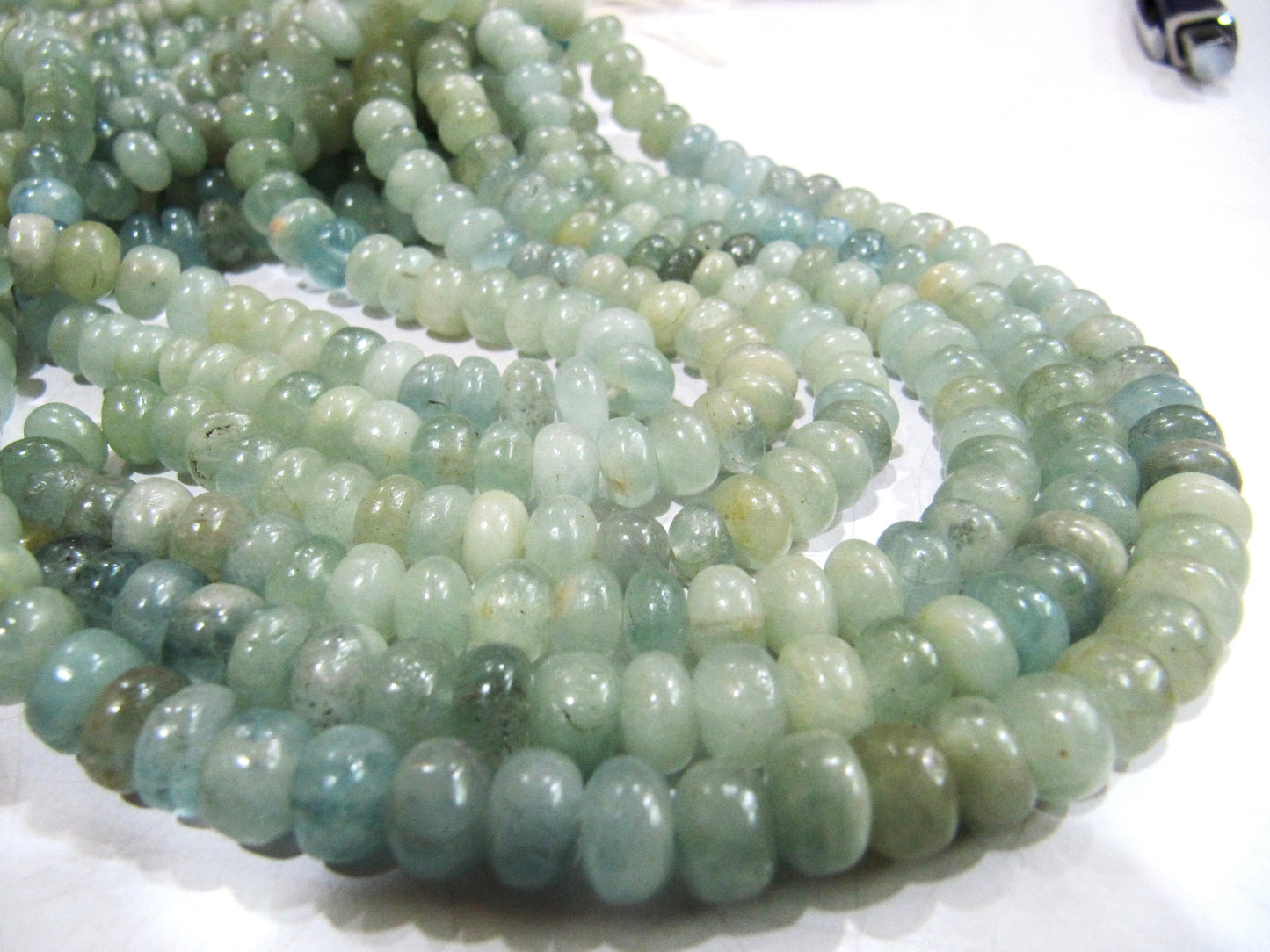 Natural Blue Aquamarine Rondelle Plain Smooth 8mm Gemstone Beads Sold Per Strand 8 Inches Long Great Quality Beads