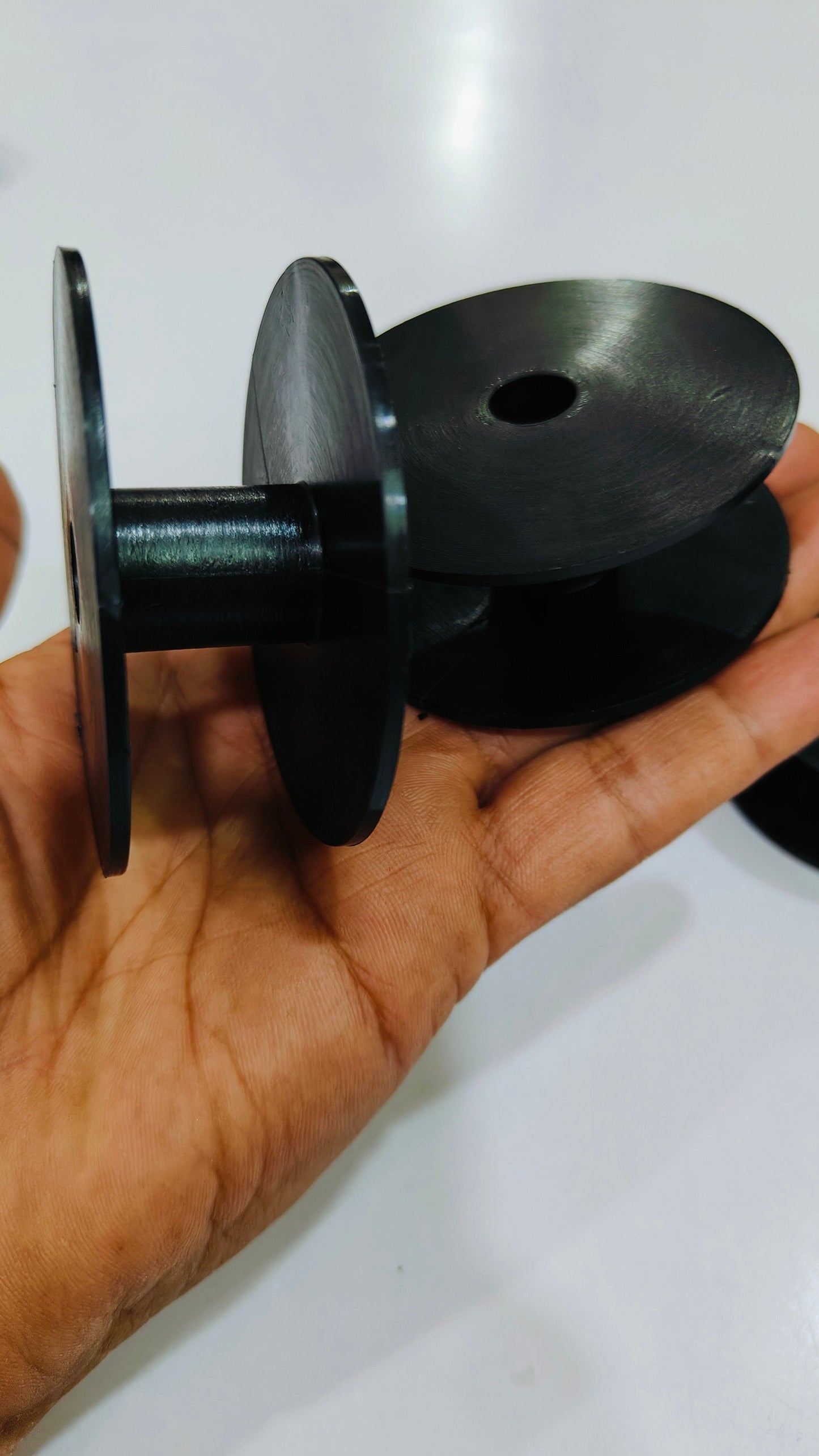 Black Nylon Plastic Coil Winding Spools Empty Wire Thread String Bobbin For Craft Rope Chain Rolls for Ribbon Tape Leather Cord  Per Piece